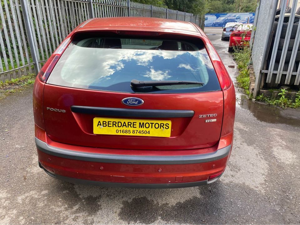 2006 Ford focus aberdare motors