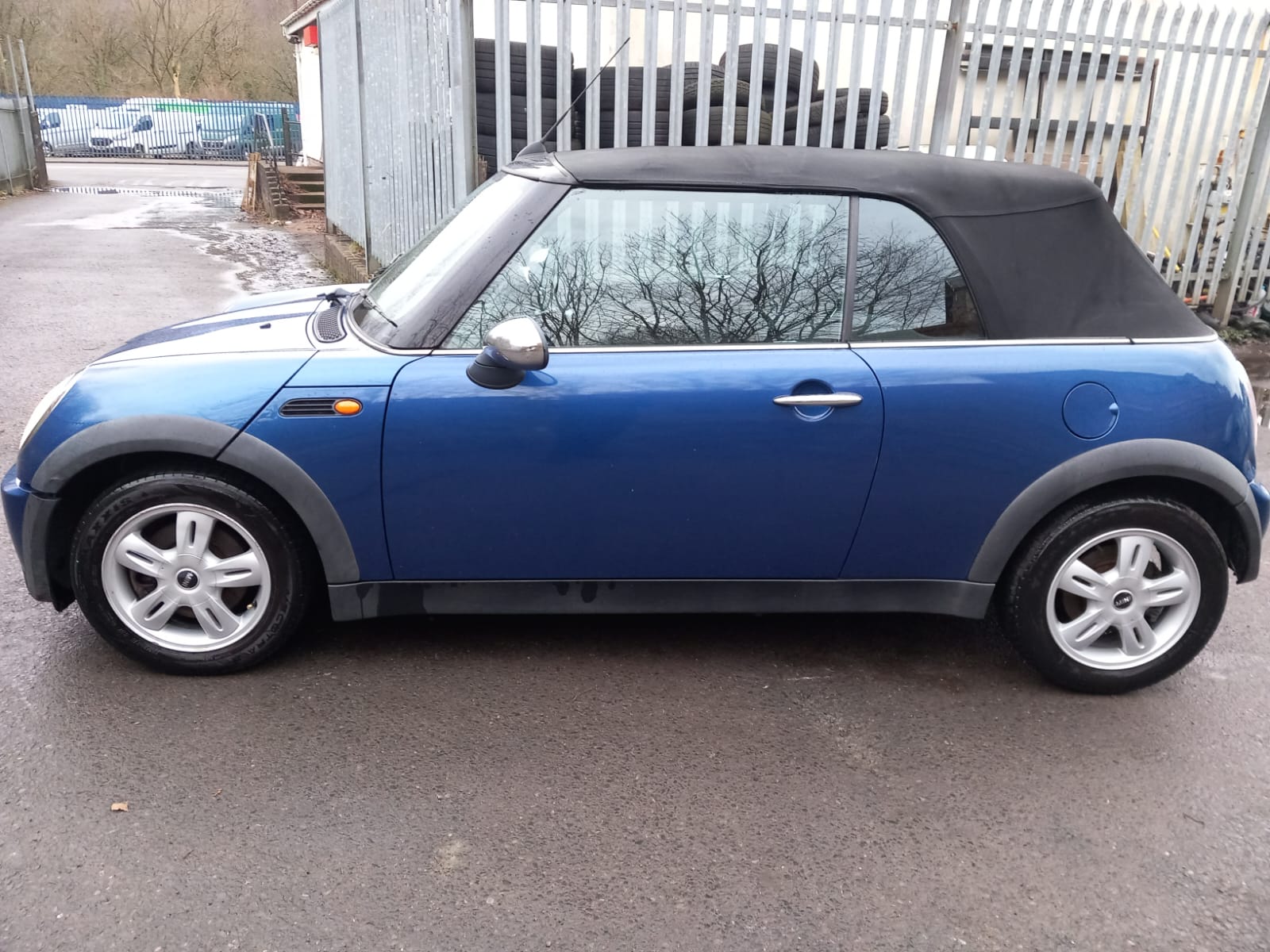 2007 MINI cooper 1.6 convertible Aberdare Motors