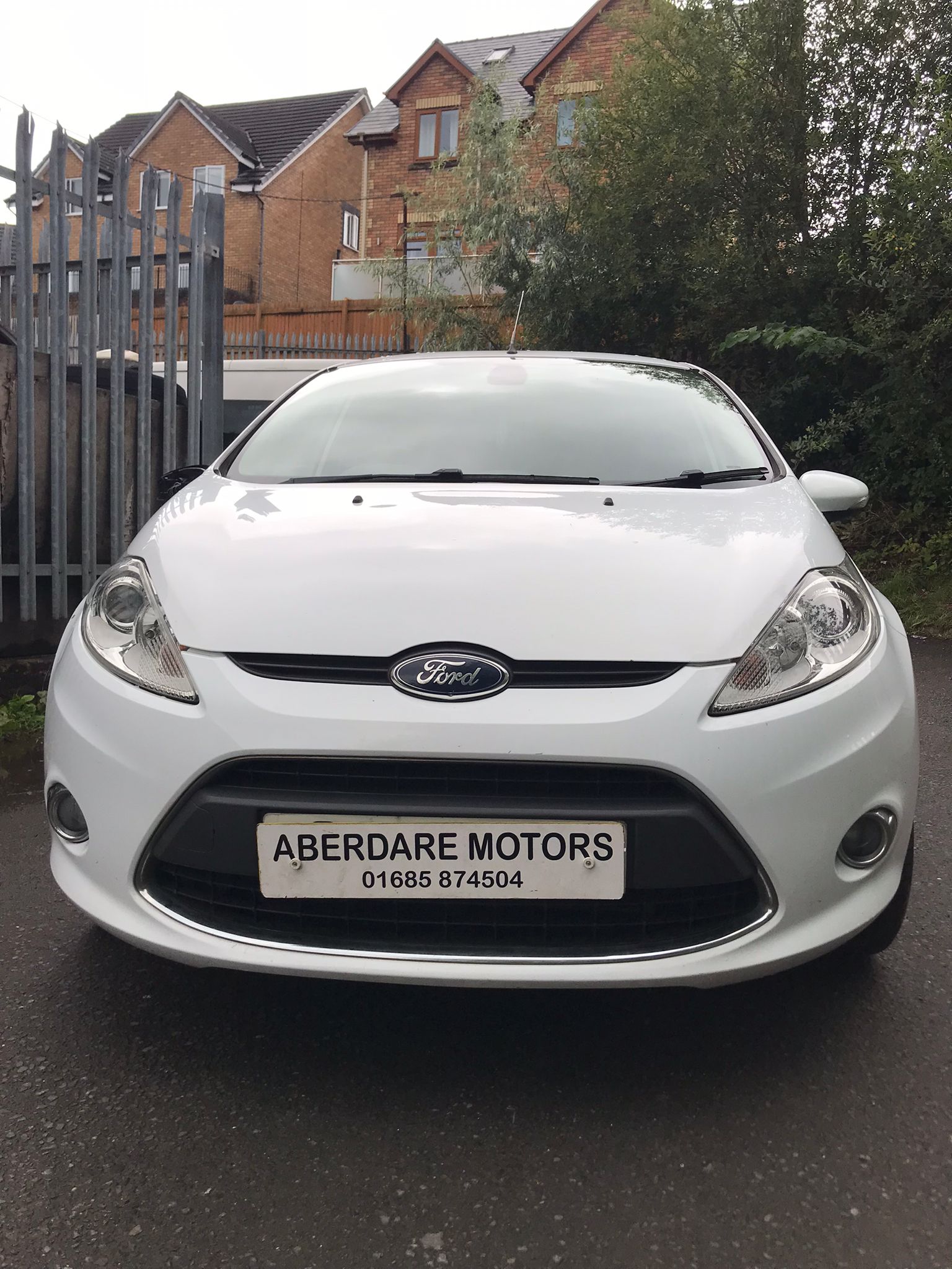 2011 Ford fiesta white aberdare motors