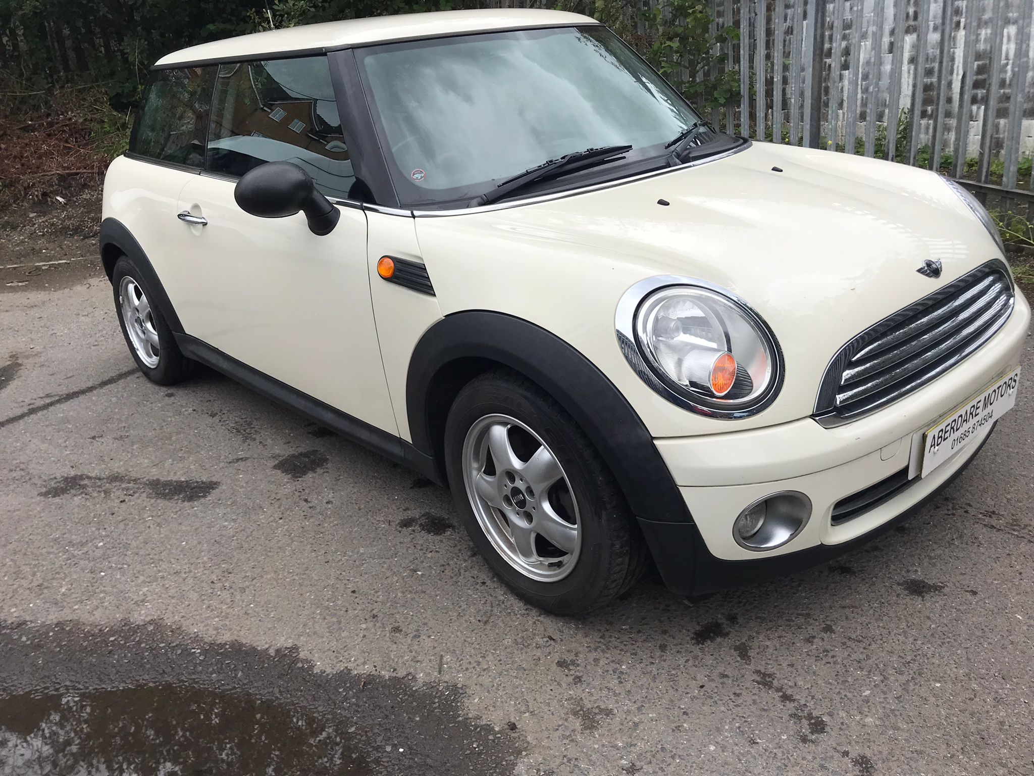 2009 mini cooper 1.4 petrol Aberdare mOTORS