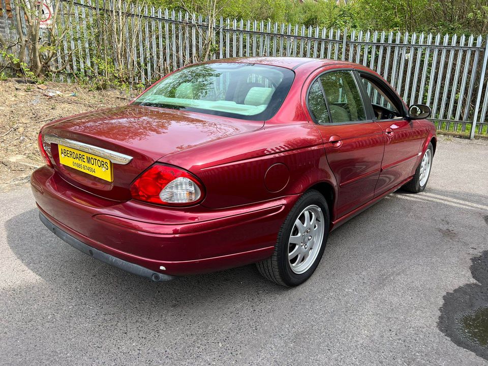 2004 Jaguar x-type aberdare motors