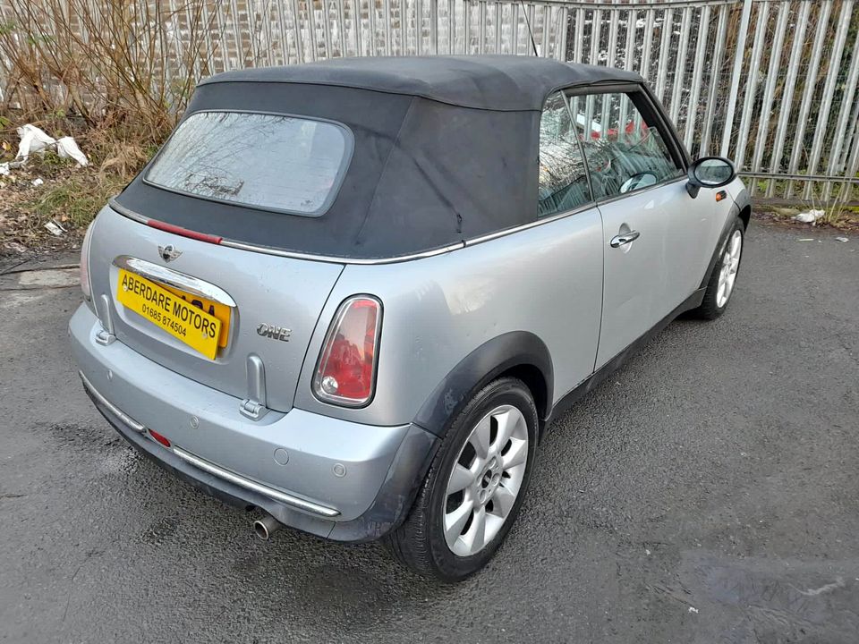 2004 MINI cooper aberdare motors