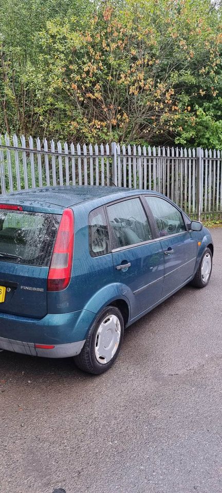 2002 Ford fiesta aberdare motors