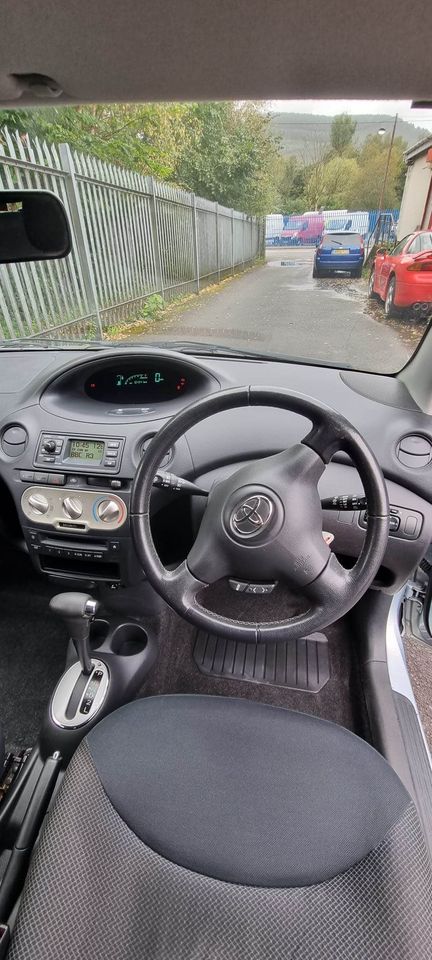 2004 Toyota yaris abrerdare motors