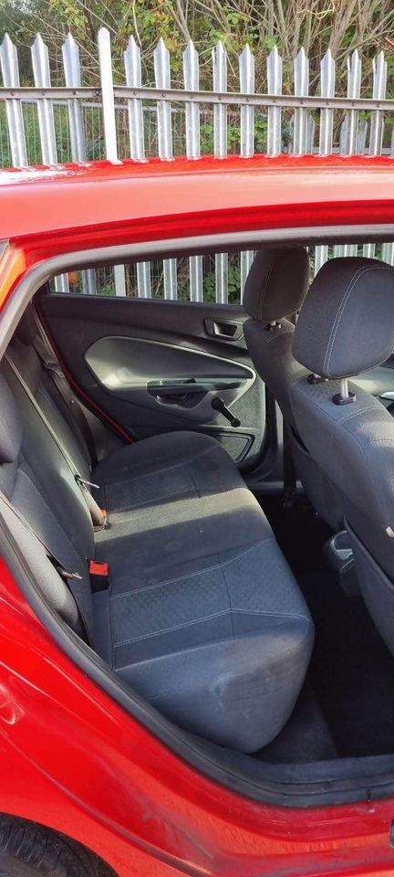 2011 ford fiesta aberdare motors