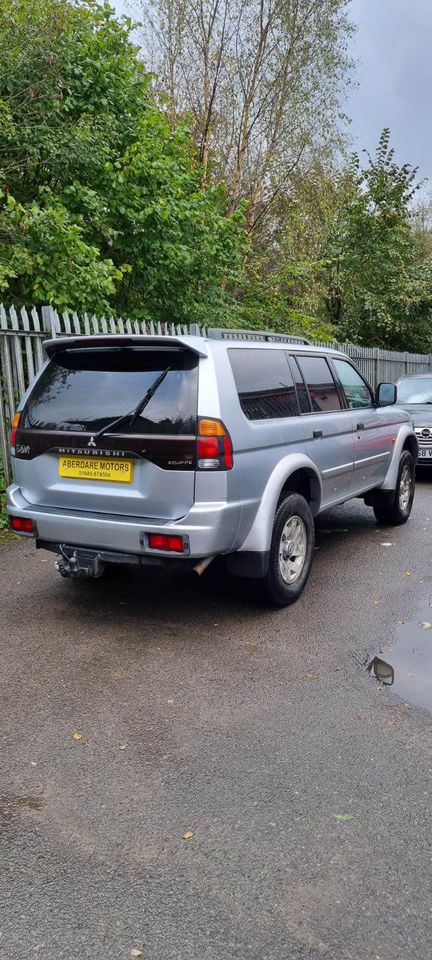 2003 Mitsubishi shogun equippe aberdare motors