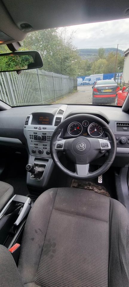 2006 Vauxhall zafira aberdare motors