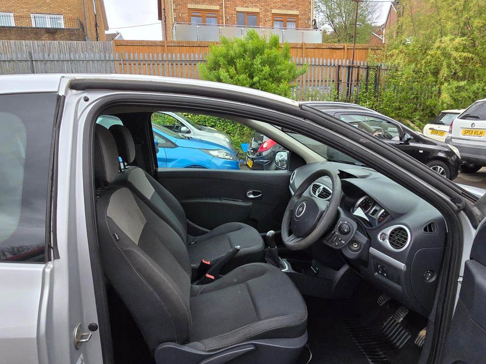 used renault clio