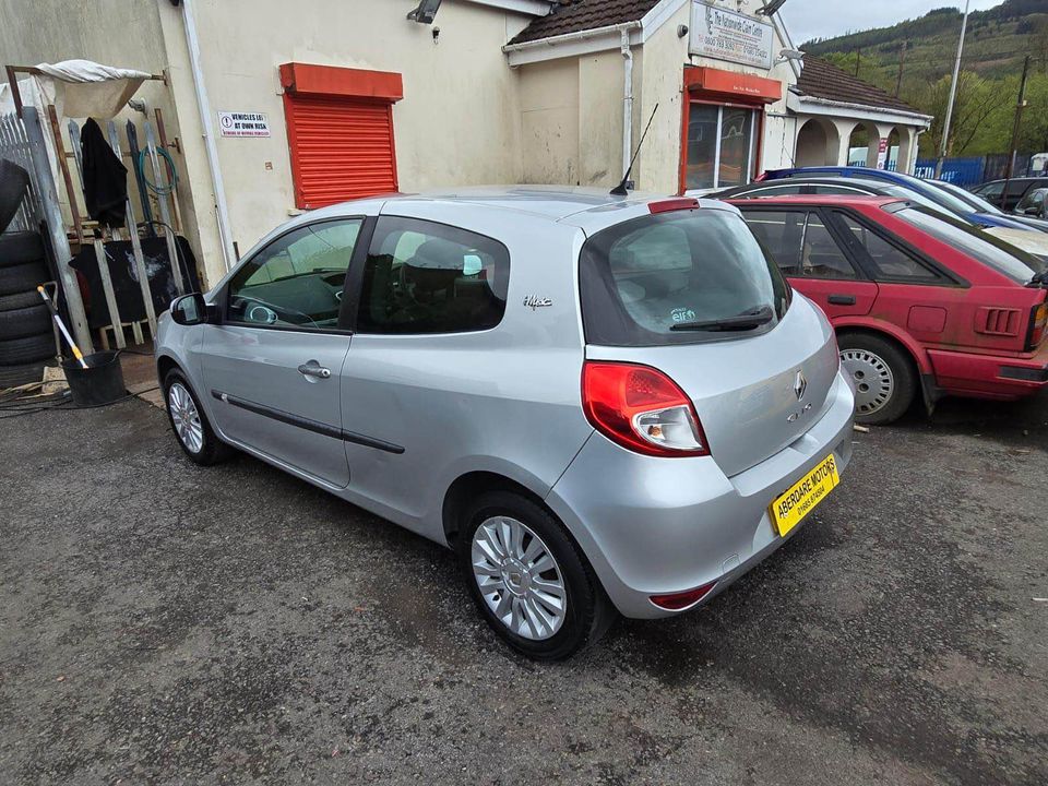 used renault clio